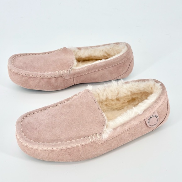 Fireside by Dearfoams Mel Genuine Shearling Moccasin in Dusty Pink - Picture 9 of 16